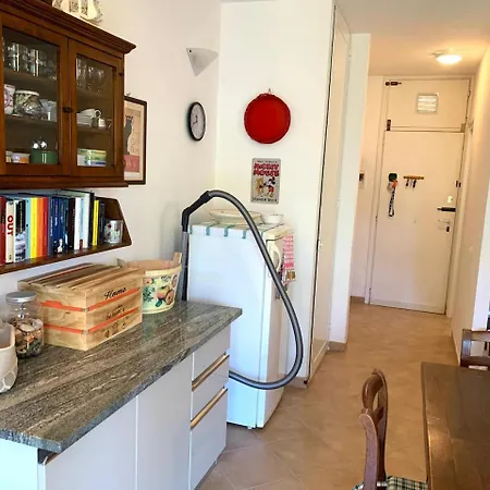 Marina Del Forte Apartment *