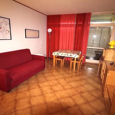 Marina Del Forte Apartment *