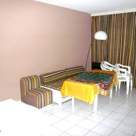 Marina Del Forte Apartment